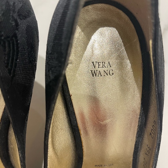 Vera Wang black heels - Picture 6 of 8